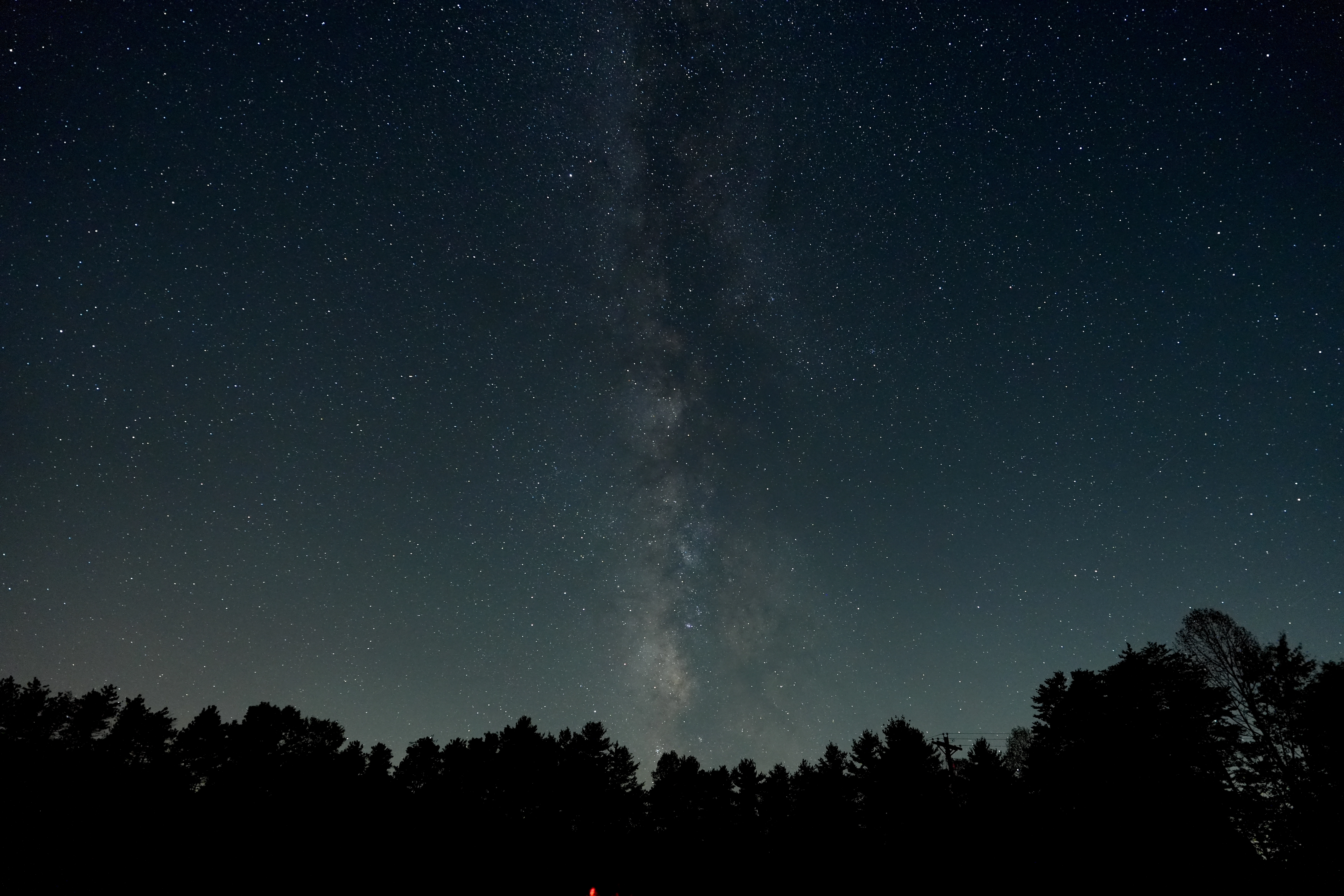 ISO 3200 &nbsp 16mm &nbsp ƒ2.8 &nbsp 13s