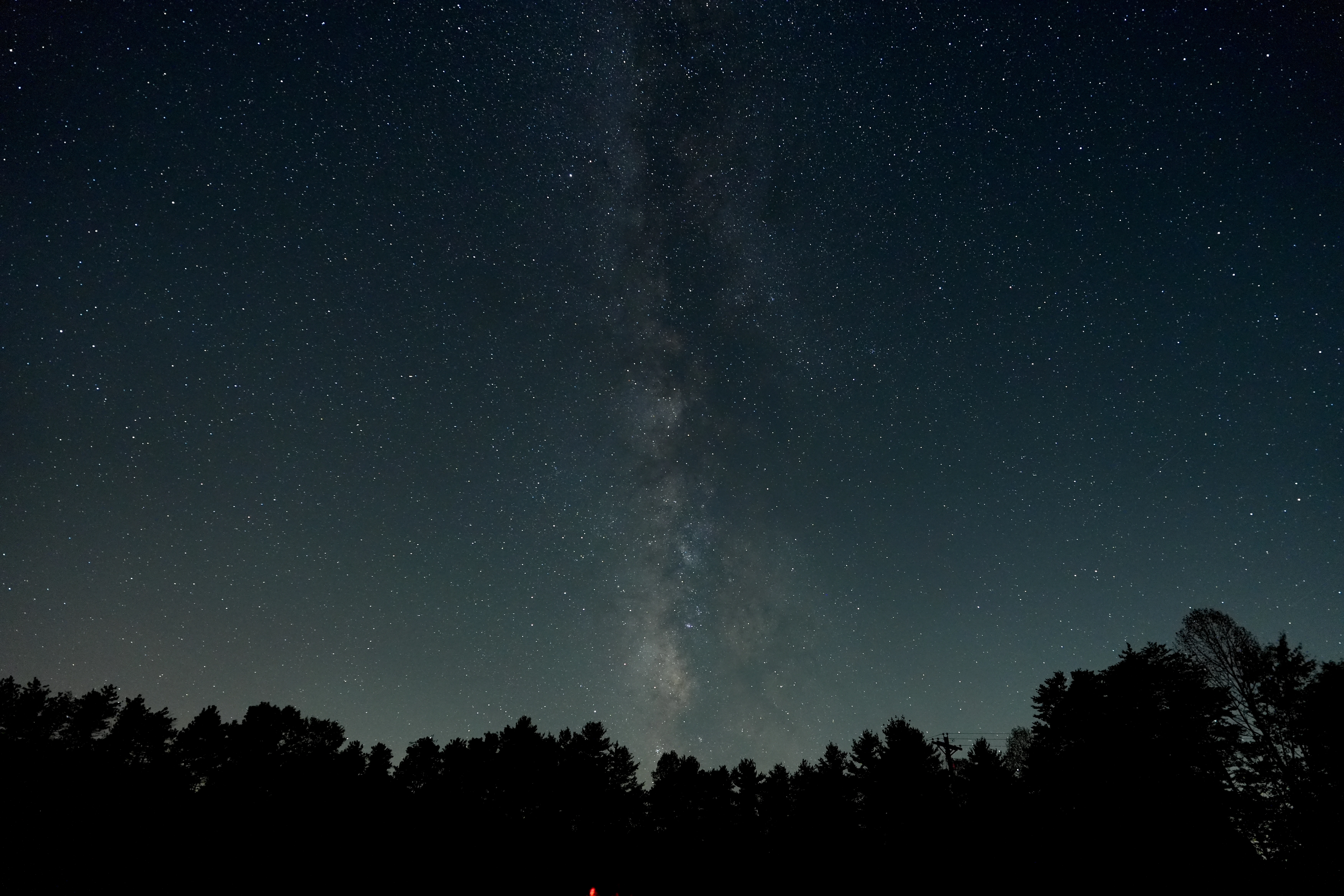 ISO 3200 16mm ƒ2.8 1/13s